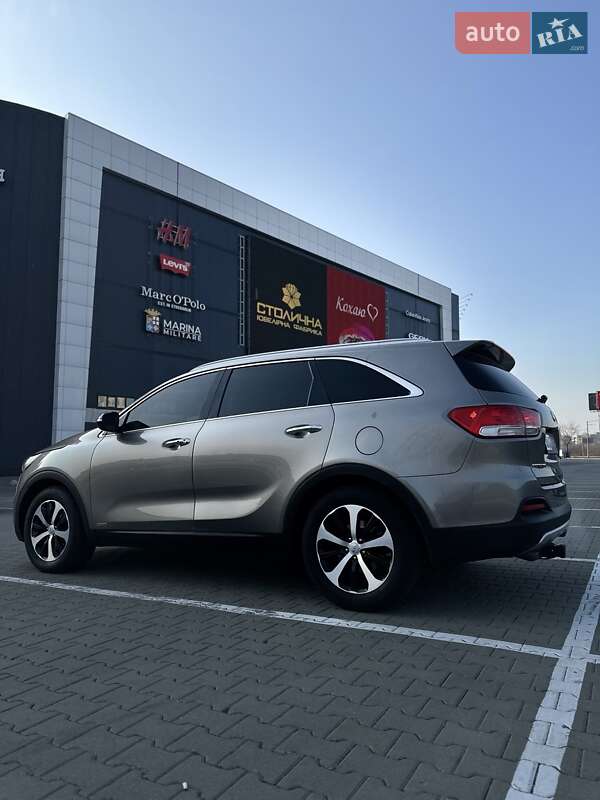 Позашляховик / Кросовер Kia Sorento 2015 в Києві