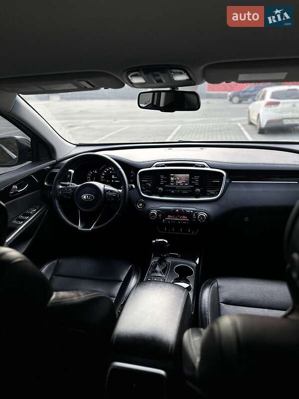 Позашляховик / Кросовер Kia Sorento 2015 в Києві
