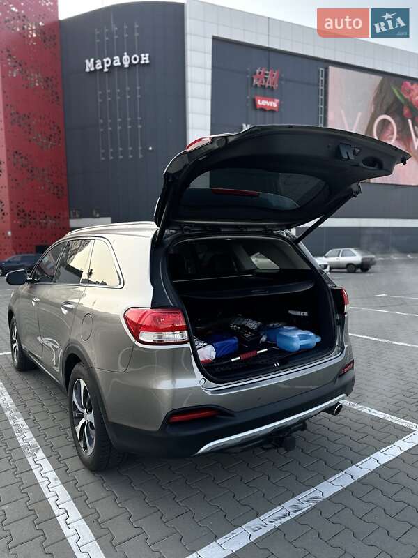 Позашляховик / Кросовер Kia Sorento 2015 в Києві