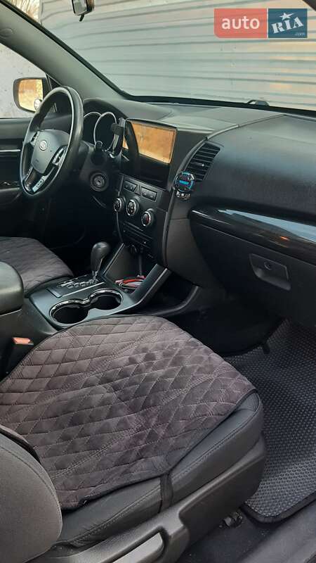 Внедорожник / Кроссовер Kia Sorento 2010 в Харькове