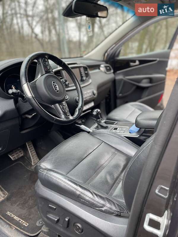 Позашляховик / Кросовер Kia Sorento 2015 в Києві фото 10 Позашляховик / Кросовер Kia Sorento 2015 в Києві