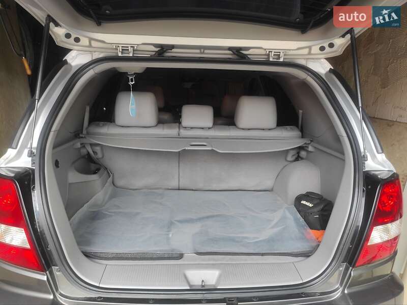 Внедорожник / Кроссовер Kia Sorento 2006 в Умани