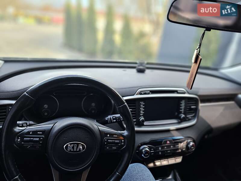 Внедорожник / Кроссовер Kia Sorento 2015 в Тернополе
