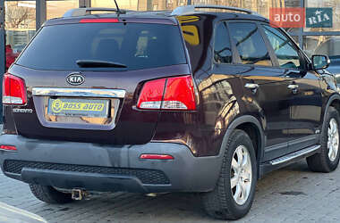 Позашляховик / Кросовер Kia Sorento 2011 в Івано-Франківську