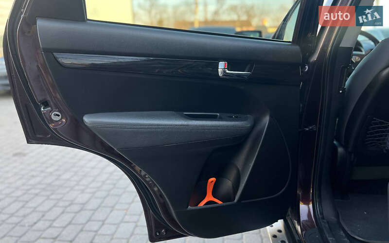 Внедорожник / Кроссовер Kia Sorento 2011 в Ивано-Франковске фото 23 Внедорожник / Кроссовер Kia Sorento 2011 в Ивано-Франковске