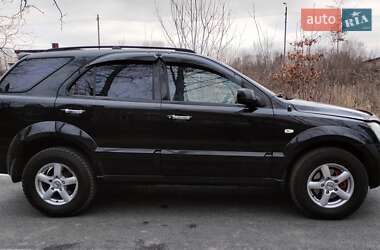 Внедорожник / Кроссовер Kia Sorento 2004 в 