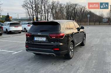 Позашляховик / Кросовер Kia Sorento 2019 в 