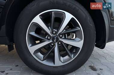 Позашляховик / Кросовер Kia Sorento 2019 в 