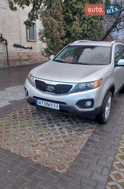 Позашляховик / Кросовер Kia Sorento 2010 в Івано-Франківську