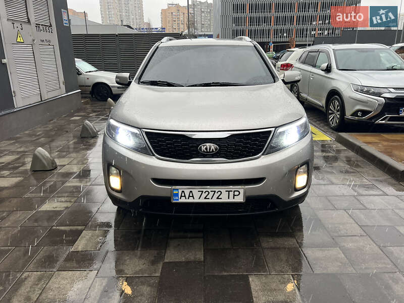 Внедорожник / Кроссовер Kia Sorento 2013 в Киеве