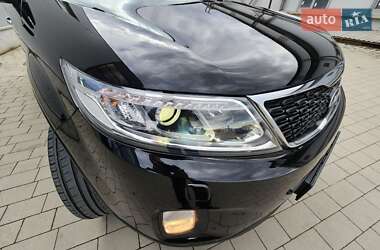 Внедорожник / Кроссовер Kia Sorento 2015 в 