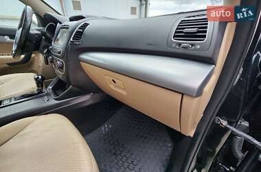 Внедорожник / Кроссовер Kia Sorento 2015 в 