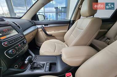 Внедорожник / Кроссовер Kia Sorento 2015 в 