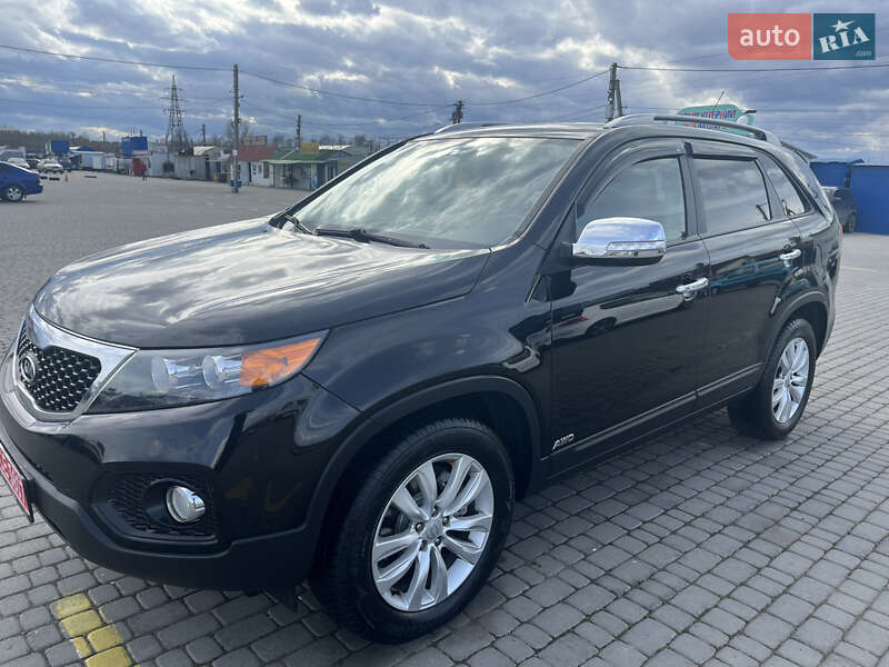Внедорожник / Кроссовер Kia Sorento 2011 в 