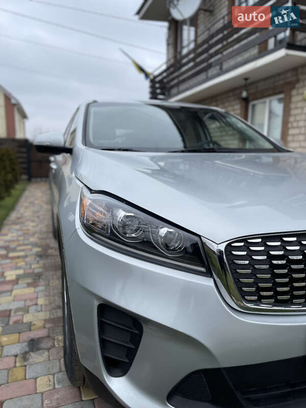 Внедорожник / Кроссовер Kia Sorento 2019 в Павлограде фото 4 Внедорожник / Кроссовер Kia Sorento 2019 в Павлограде