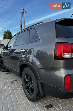 Внедорожник / Кроссовер Kia Sorento 2013 в 