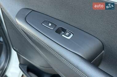 Внедорожник / Кроссовер Kia Sorento 2015 в 