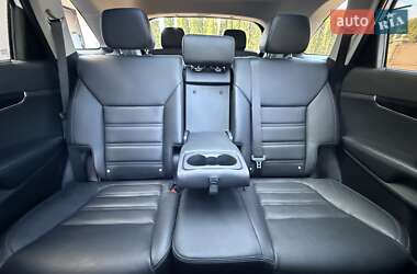 Внедорожник / Кроссовер Kia Sorento 2015 в 