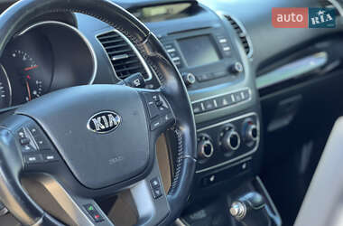 Внедорожник / Кроссовер Kia Sorento 2013 в 