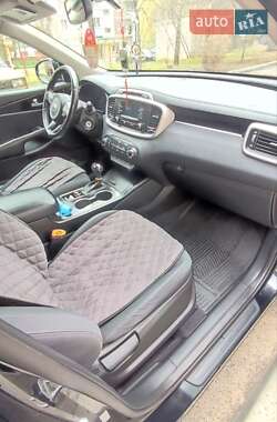 Внедорожник / Кроссовер Kia Sorento 2015 в 