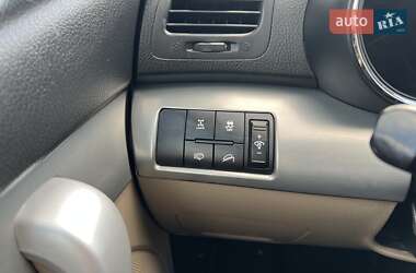 Внедорожник / Кроссовер Kia Sorento 2011 в 