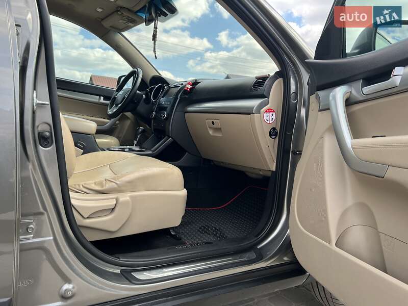 Внедорожник / Кроссовер Kia Sorento 2011 в Белогорье