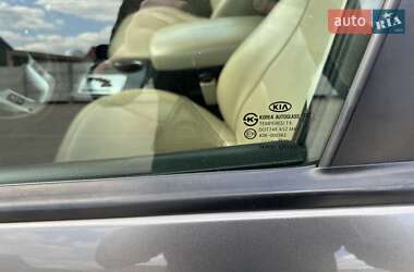 Внедорожник / Кроссовер Kia Sorento 2011 в 