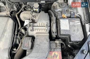Внедорожник / Кроссовер Kia Sorento 2011 в 