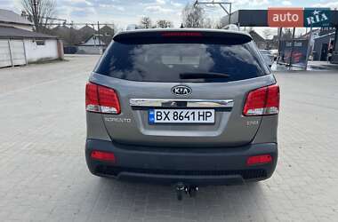 Внедорожник / Кроссовер Kia Sorento 2011 в 