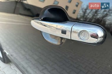 Позашляховик / Кросовер Kia Sorento 2012 в 