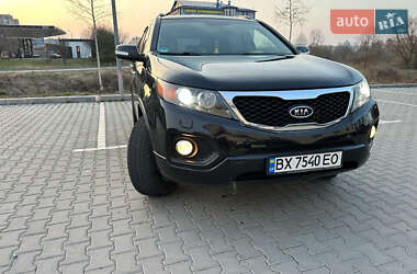 Позашляховик / Кросовер Kia Sorento 2012 в 