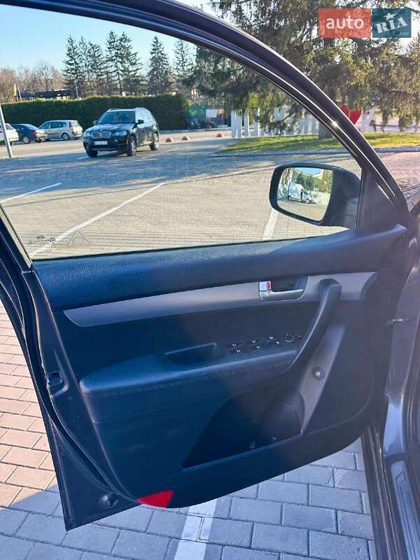 Внедорожник / Кроссовер Kia Sorento 2012 в Луцке