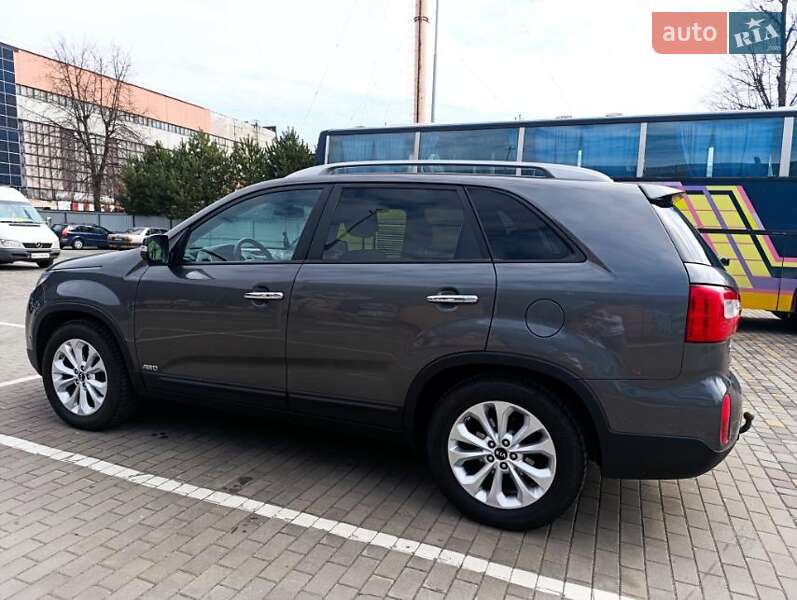 Внедорожник / Кроссовер Kia Sorento 2012 в Луцке
