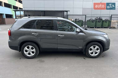 Внедорожник / Кроссовер Kia Sorento 2013 в 