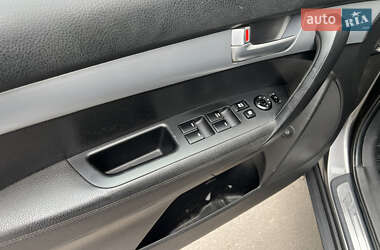 Внедорожник / Кроссовер Kia Sorento 2013 в 