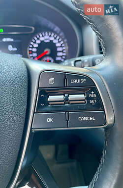 Внедорожник / Кроссовер Kia Sorento 2019 в 