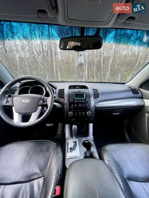 Позашляховик / Кросовер Kia Sorento 2011 в Чернігові