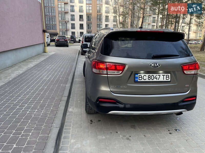 Внедорожник / Кроссовер Kia Sorento 2016 в Львове