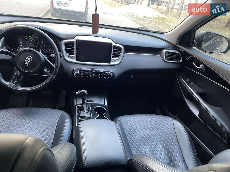 Внедорожник / Кроссовер Kia Sorento 2016 в Львове
