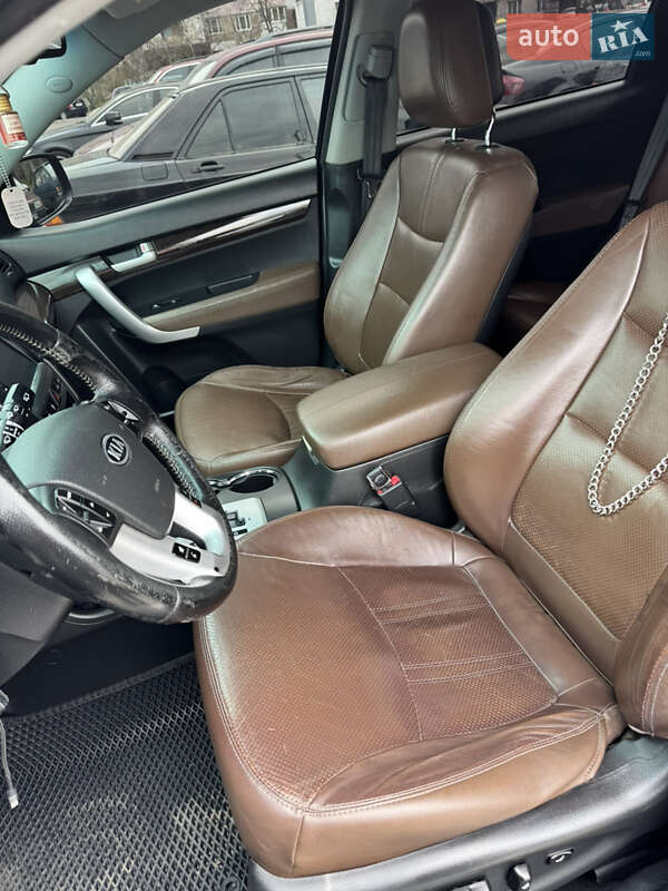 Внедорожник / Кроссовер Kia Sorento 2010 в Овруче