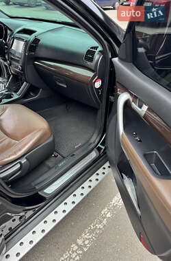 Внедорожник / Кроссовер Kia Sorento 2010 в 