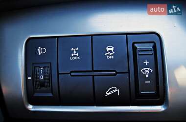 Внедорожник / Кроссовер Kia Sorento 2012 в 