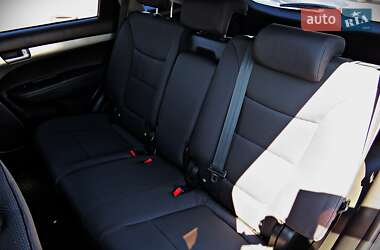 Внедорожник / Кроссовер Kia Sorento 2012 в 