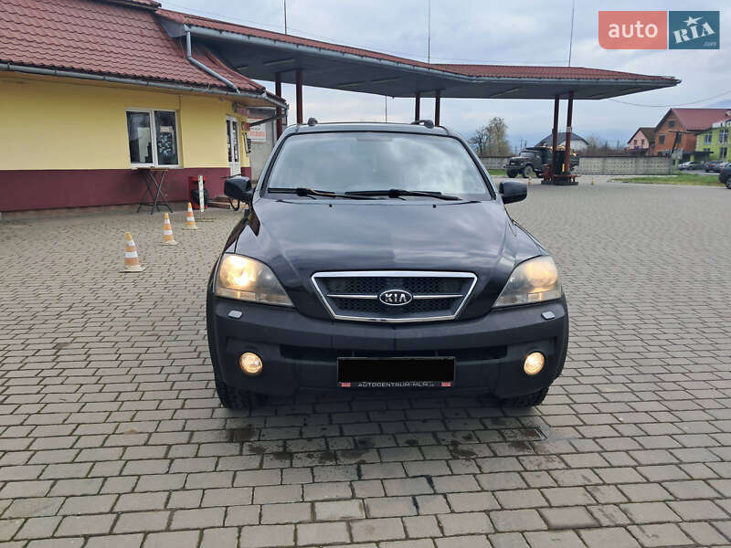 Позашляховик / Кросовер Kia Sorento 2006 в 