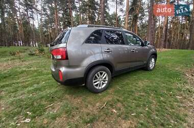 Позашляховик / Кросовер Kia Sorento 2014 в 