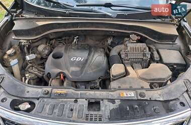 Позашляховик / Кросовер Kia Sorento 2014 в 