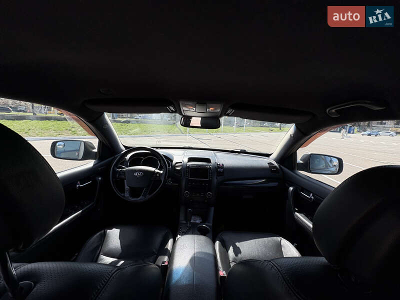 Позашляховик / Кросовер Kia Sorento 2012 в Житомирі
