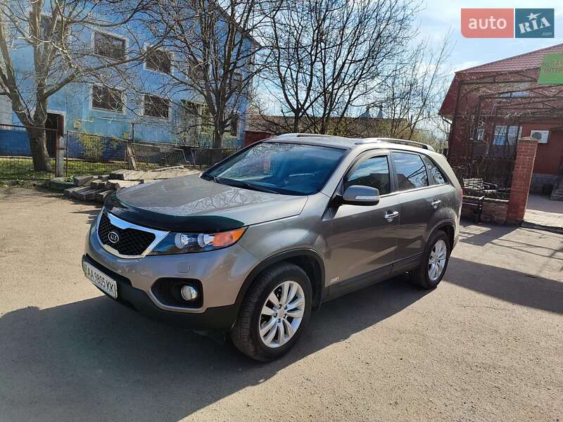 Внедорожник / Кроссовер Kia Sorento 2012 в 