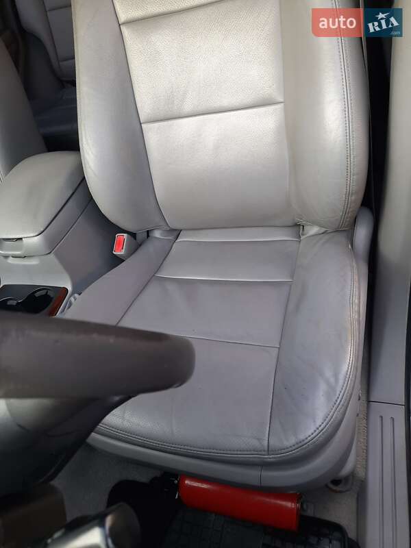 Внедорожник / Кроссовер Kia Sorento 2005 в Киеве