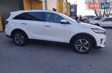 Позашляховик / Кросовер Kia Sorento 2018 в 